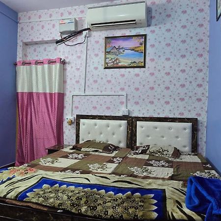 Kashi Dham Homestay Варанаси Экстерьер фото